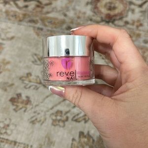 1 OZ jar of mood changing dip powder (unknown colour) by Revel Nail